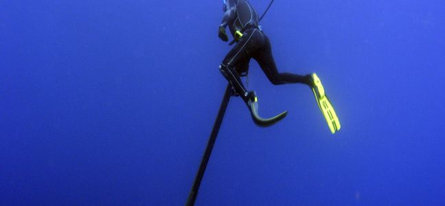 Underwater fishing